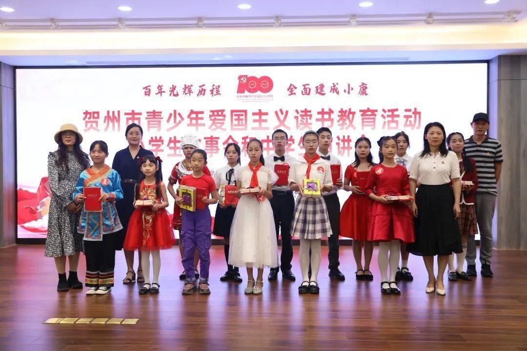 大妈吃自助餐疯狂“抢食”惹众怒，老板撵人反被叫嚣：交过钱了！